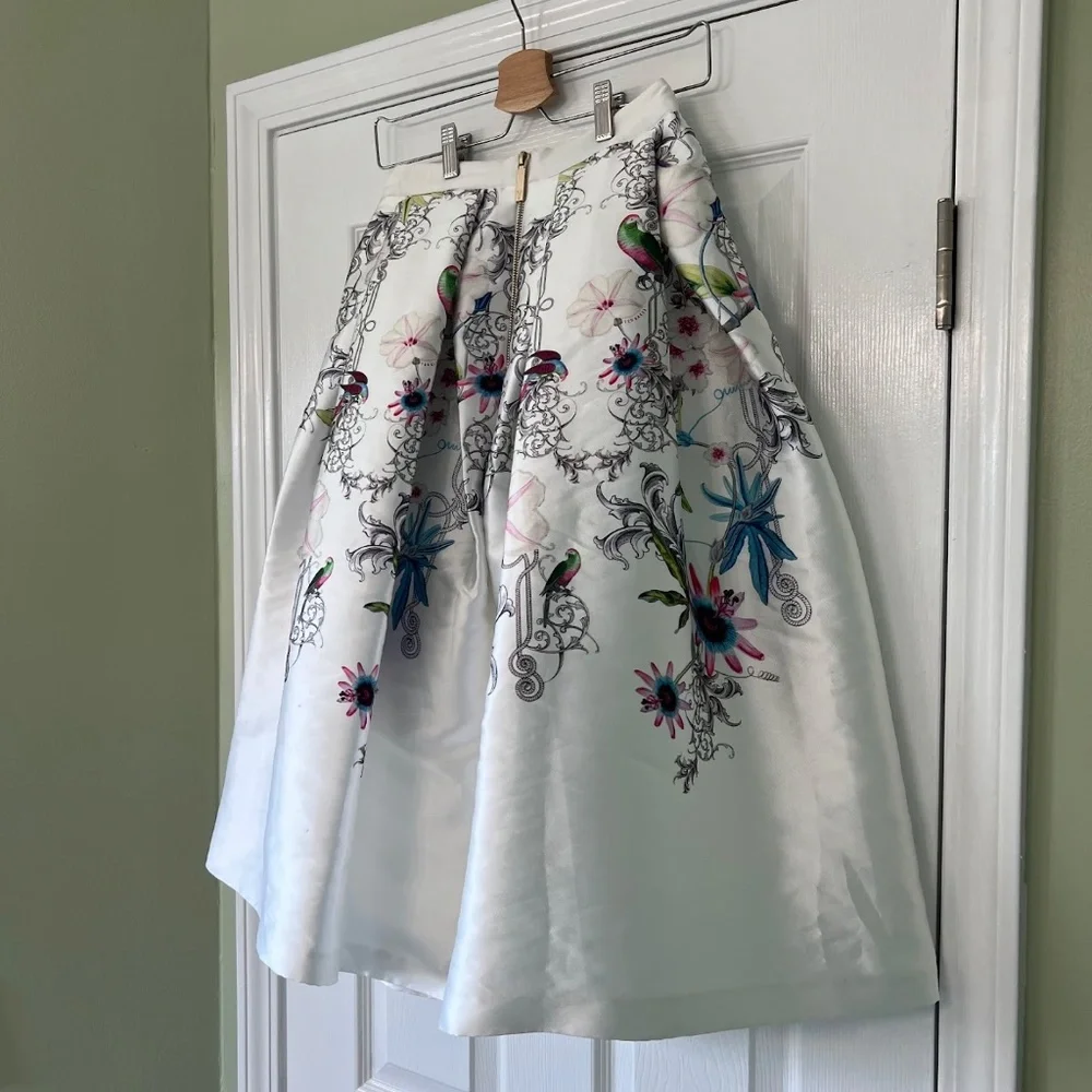 Ted Baker White Floral Petale Passion Flower Full Midi Skirt Size 1 - Picture 8 of 15